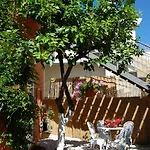 Casa Satta 1925 Pensionat Olbia